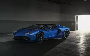 Lamborghini Aventador LP 780-4 Ultimae Roadster     