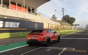 Lamborghini Urus Performante     