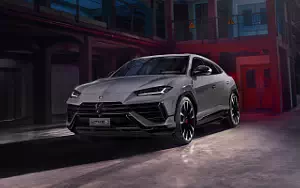 Lamborghini Urus S     