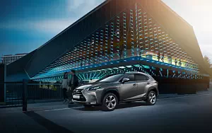 Lexus NX 300h     