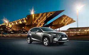 Lexus NX 300h     