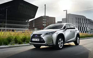 Lexus NX 300h     