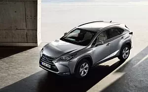 Lexus NX 300h     