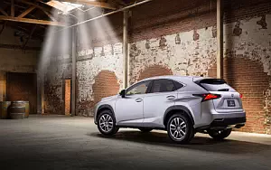 Lexus NX 300h     