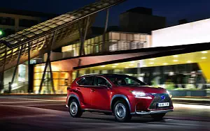 Lexus NX 300h F-Sport     