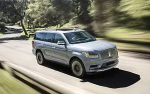 Lincoln Navigator Black Label     