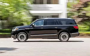 Lincoln Navigator L Black Label     