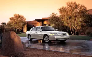 Lincoln Town Car wide wallpapers