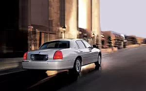 Lincoln Town Car wide wallpapers