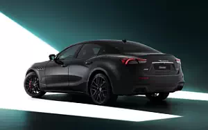 Maserati Ghibli S Q4 GranSport Nerissimo Pack     