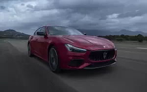 Maserati Ghibli Trofeo Carbon Pack     