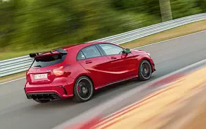 Mercedes-AMG A 45 4MATIC     