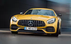 Mercedes-AMG GT S     