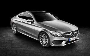 Mercedes-Benz C 300 Coupe AMG Line     