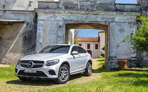 Mercedes-Benz GLC 300 4MATIC Coupe AMG Line     