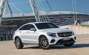 Mercedes-Benz GLC 300 4MATIC Coupe AMG Line     