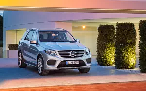 Mercedes-Benz GLE 500 e 4MATIC AMG Line     