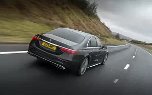 Mercedes-Benz S 350 d AMG Line UK-spec     