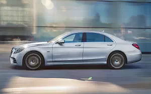 Mercedes-Benz S 560 e AMG Line     