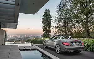 Mercedes-Benz SLC 300 AMG Line     