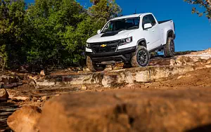 Chevrolet Colorado ZR2 Extended Cab Duramax Diesel 4x4 Off Road    HD 