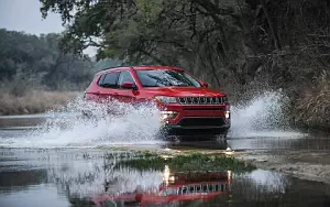 Jeep Compass Latitude 4x4 Off Road    HD 