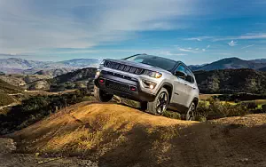 Jeep Compass Trailhawk 4x4 Off Road    HD 