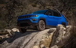 Jeep Compass Trailhawk 4x4 Off Road    HD 