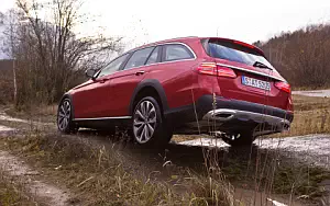 Mercedes-Benz E-class All-Terrain 4x4 Off Road    HD 