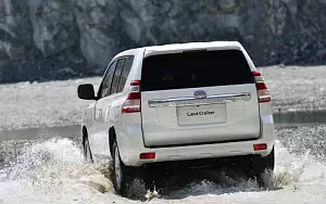 Toyota Land Cruiser Prado 4x4 Off Road    HD 