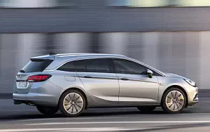 Opel Astra Sports Tourer     