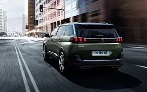 Peugeot 5008 GT     