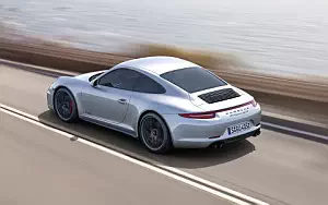 Porsche 911 Carrera 4 GTS     