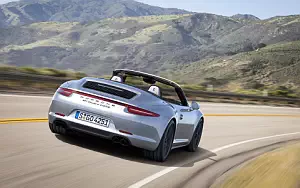 Porsche 911 Carrera 4 GTS Cabriolet     