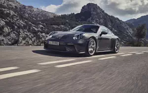 Porsche 911 GT3 Touring MT     