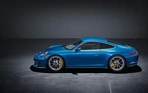 Porsche 911 GT3 Touring Package     