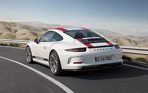 Porsche 911 R     