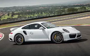 Porsche 911 Turbo S     