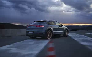 Porsche Cayenne Turbo GT     