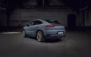 Porsche Cayenne Turbo GT     