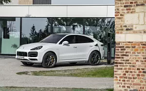 Porsche Cayenne Turbo S E-Hybrid Coupe     