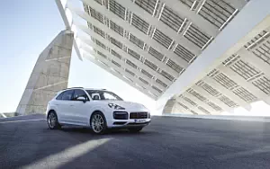 Porsche Cayenne E-Hybrid Sport Design Package     