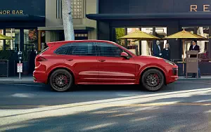 Porsche Cayenne GTS     