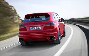 Porsche Cayenne GTS     