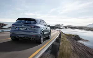 Porsche Cayenne S     