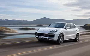 Porsche Cayenne Turbo     