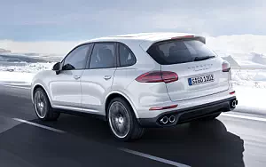 Porsche Cayenne Turbo S     