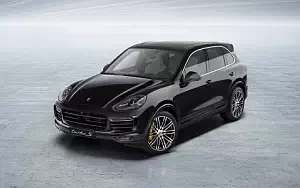 Porsche Cayenne Turbo S     