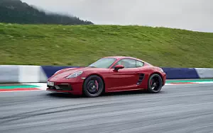 Porsche 718 Cayman GTS     