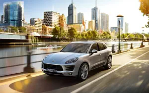 Porsche Macan     